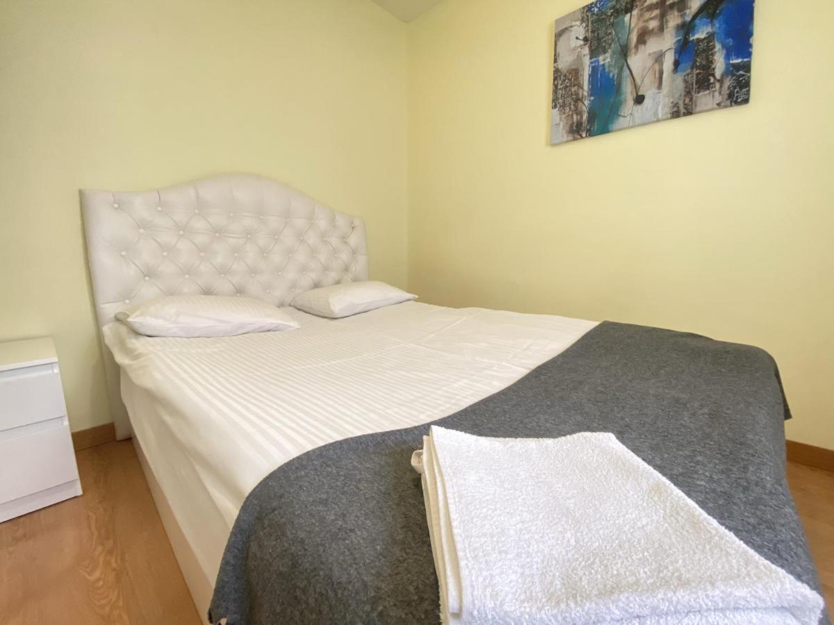 Entire New Apartment 20' From Barcelona Sabadell Esterno foto