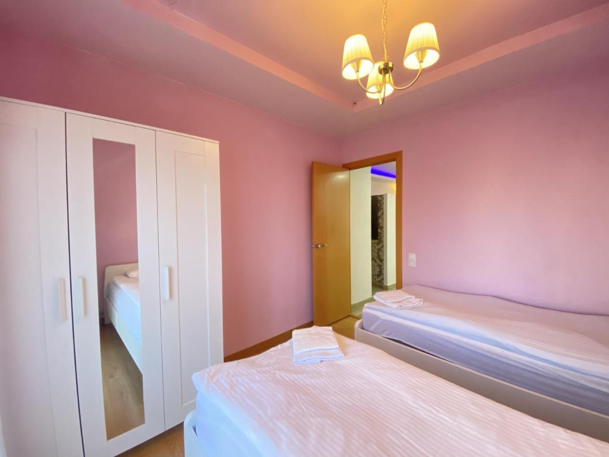 Entire New Apartment 20' From Barcelona Sabadell Esterno foto