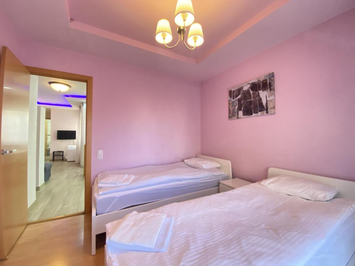 Entire New Apartment 20' From Barcelona Sabadell Esterno foto