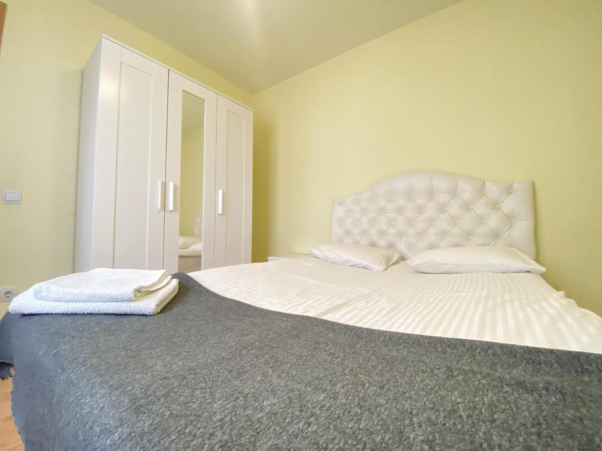Entire New Apartment 20' From Barcelona Sabadell Esterno foto